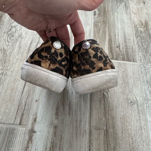 Steven Madden Flat Sneaks - Picture 5 of 9